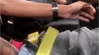 Aenaroses Awek Hijab Malay Full Nyepong Dalam Mobil